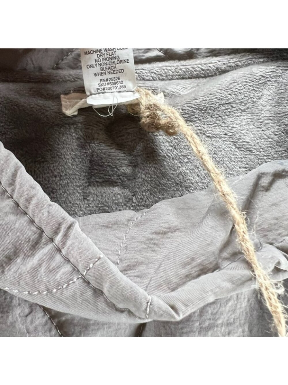 World Market Quilted Fleece Cowl Neck Poncho Womens One Size Oversized Boxy Gray - Picture 12 of 13